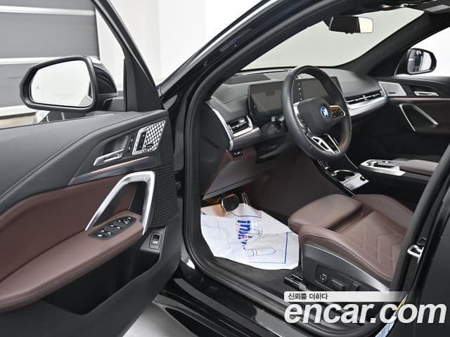 BMW iX2 (U10) eDrive 20 M Sport, 2025 11