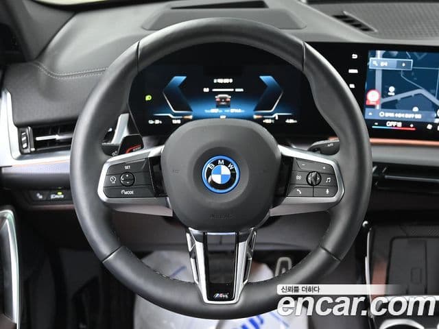 BMW iX2 (U10) eDrive 20 M Sport, 2025 13