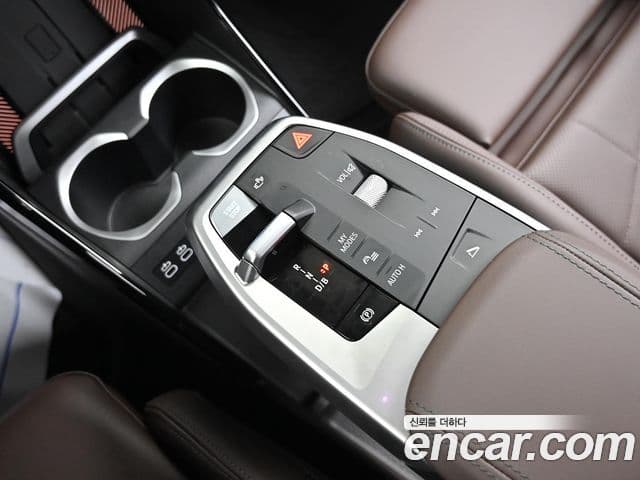 BMW iX2 (U10) eDrive 20 M Sport, 2025 20