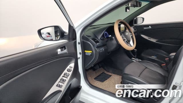 Hyundai Accent(новый кузов / новое поколение) Premium, 2016 10