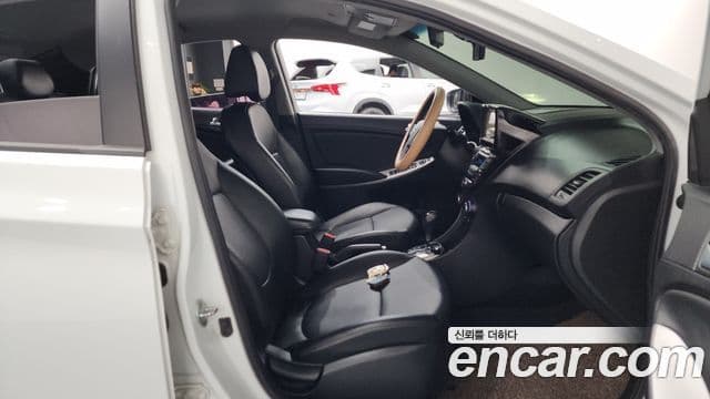 Hyundai Accent(новый кузов / новое поколение) Premium, 2016 11