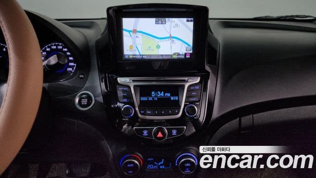 Hyundai Accent(новый кузов / новое поколение) Premium, 2016 14