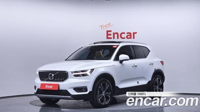 Volvo XC40 B4 Inscription, 2021 1