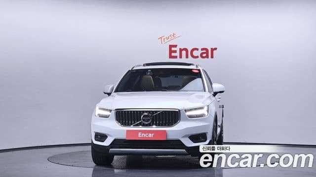 Volvo XC40 B4 Inscription, 2021 3