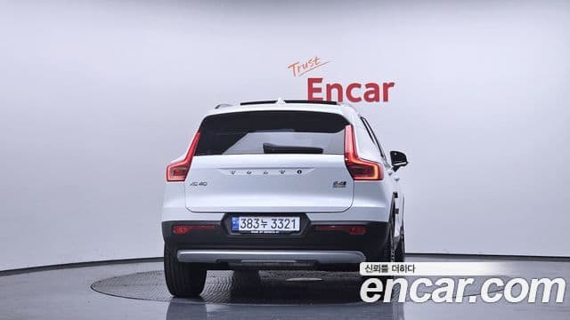 Volvo XC40 B4 Inscription, 2021 4