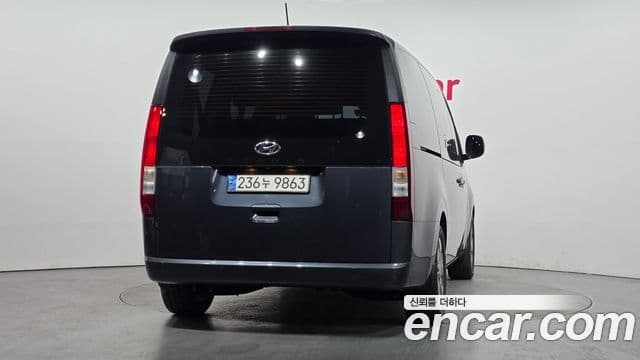 Hyundai Staria Modern, 2022 4