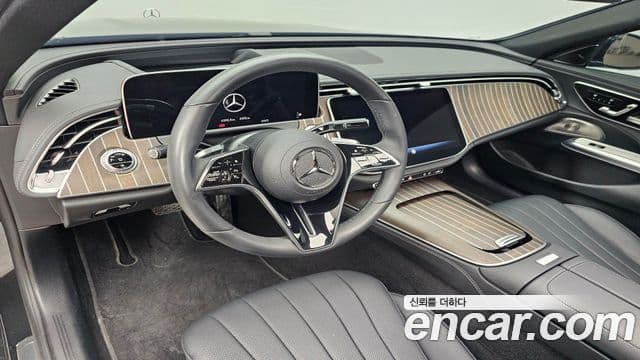 Mercedes-Benz E-класс W214 Exclusive, 2024 11