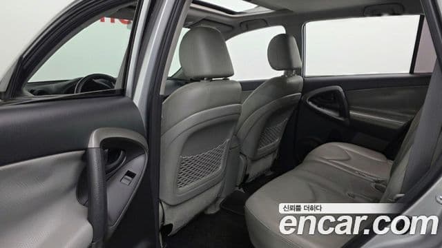 Toyota RAV4 3세대, 2012 11