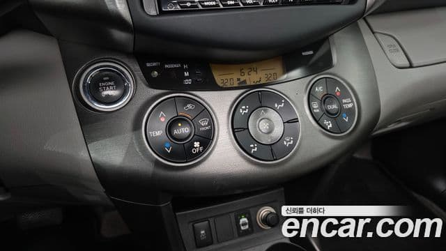 Toyota RAV4 3세대, 2012 17