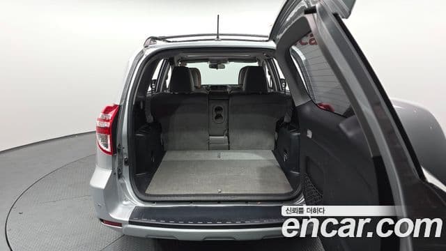 Toyota RAV4 3세대, 2012 19