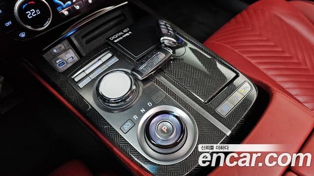 Genesis G80 (RG3) бензин 2.5 турбо AWD, 2024 9