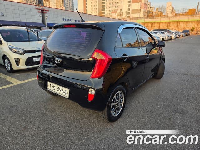 Kia All New Morning Deluxe, 2012 4