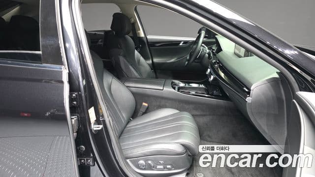 Genesis G80 (RG3) бензин 2.5 турбо AWD, 2022 11