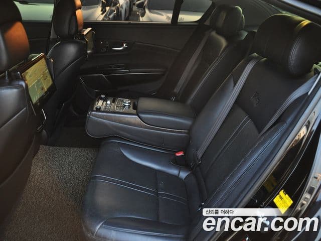 Kia K9 President, 2013 11