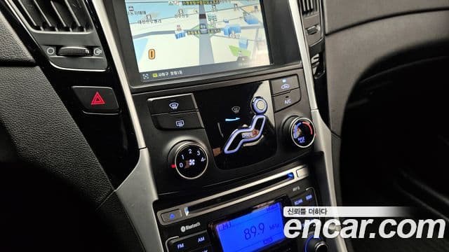 Hyundai YF Sonata Luxury, 2011 15