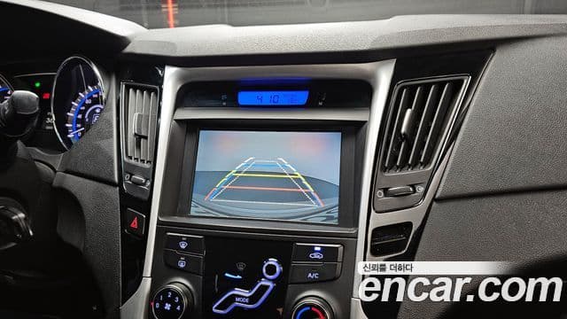 Hyundai YF Sonata Luxury, 2011 16