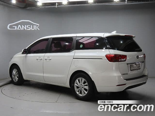 Kia All New Carnival 11인승 Deluxe, 2018 3