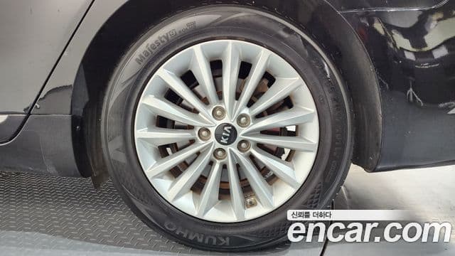 Kia All New K7 3.0 LPI Luxury (арендный автомобиль), 2018 все фото