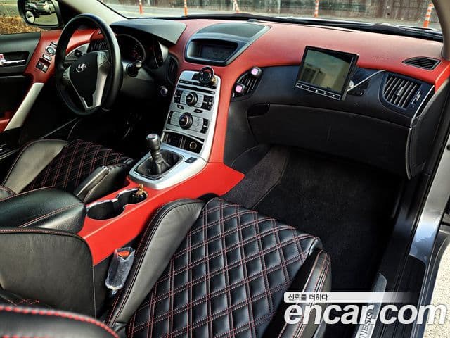 Hyundai Genesis купе GT-R, 2009 10