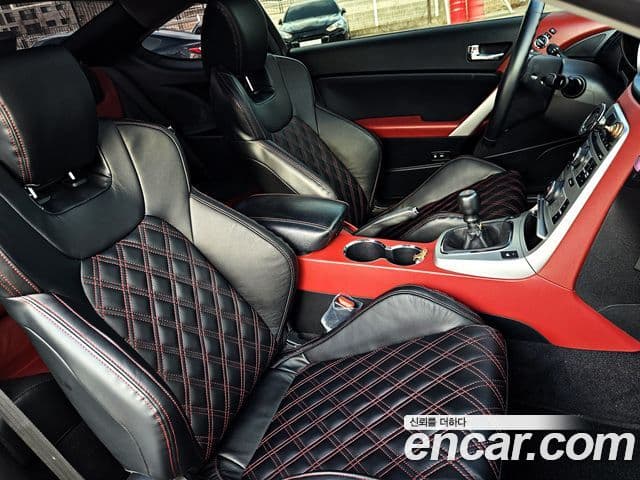 Hyundai Genesis купе GT-R, 2009 11