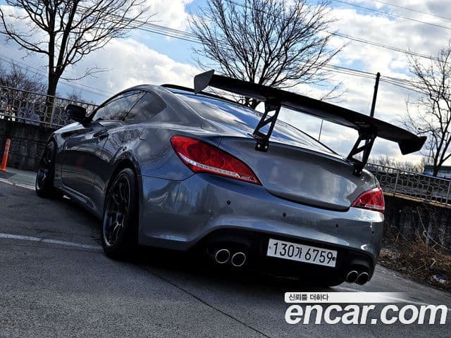Hyundai Genesis купе GT-R, 2009 13