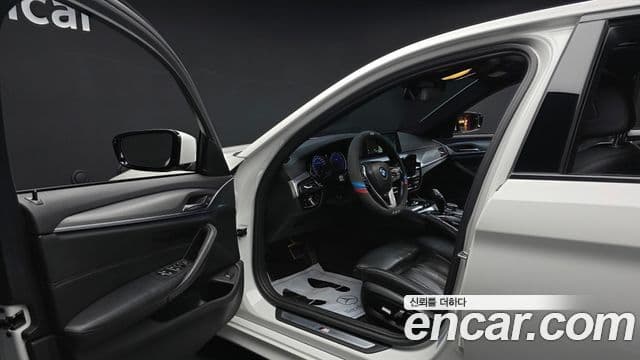 BMW 5시리즈 (G30) 520d xDrive M Sport, 2017 10