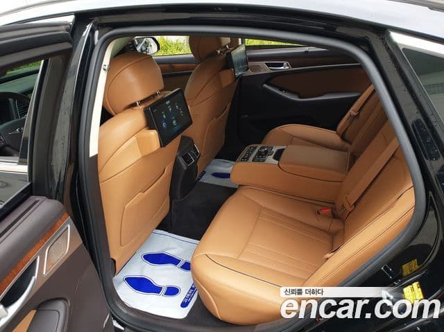 Genesis G80 Finest, 2017 все фото