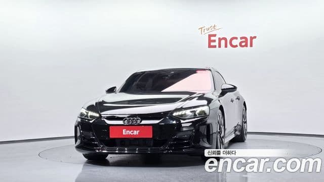 Audi e-Tron GT Premium, 2022 3