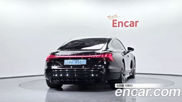 Audi e-Tron GT Premium, 2022 4