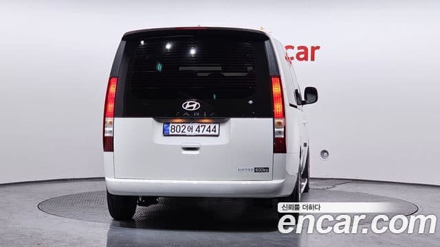 Hyundai Staria Modern, 2025 4