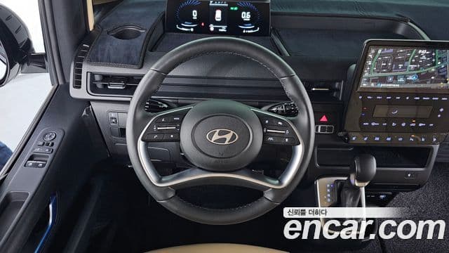 Hyundai Staria Modern, 2025 11