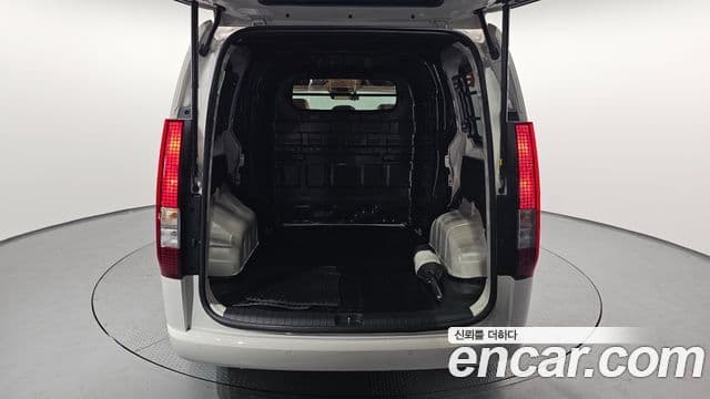 Hyundai Staria Modern, 2025 20