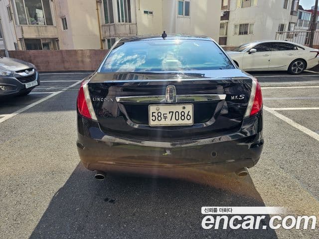 Lincoln MKS, 2012 все фото