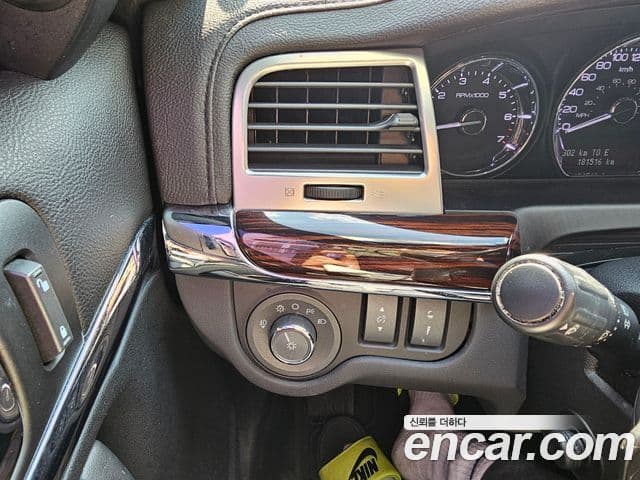 Lincoln MKS, 2012 10