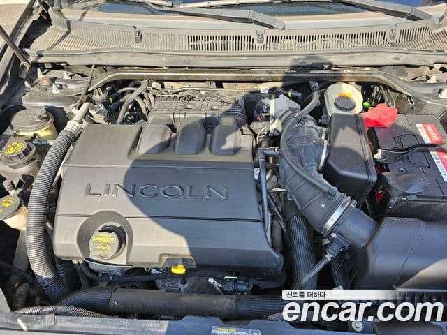 Lincoln MKS, 2012 15