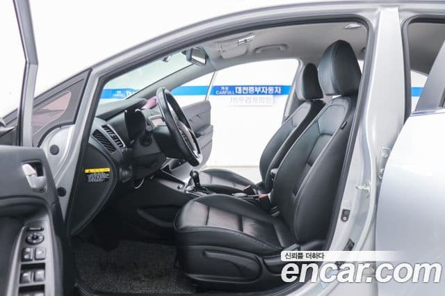 Kia The / новый New K3 Prestige, 2017 8