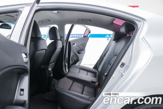 Kia The / новый New K3 Prestige, 2017 9