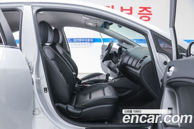 Kia The / новый New K3 Prestige, 2017 10