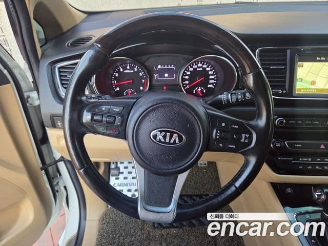 Kia All New Carnival President, 2016 10