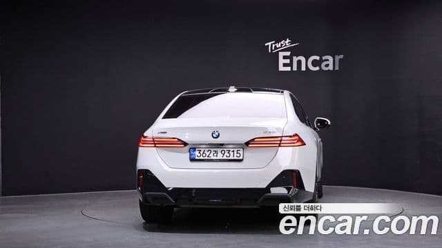 BMW 5시리즈 (G60) 530i xDrive M Sport, 2024 4