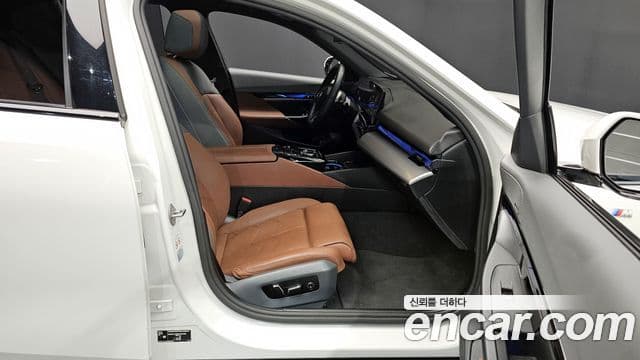 BMW 5시리즈 (G60) 530i xDrive M Sport, 2024 11