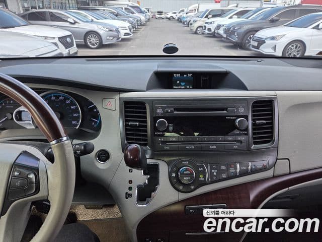 Toyota Sienna, 2014 8