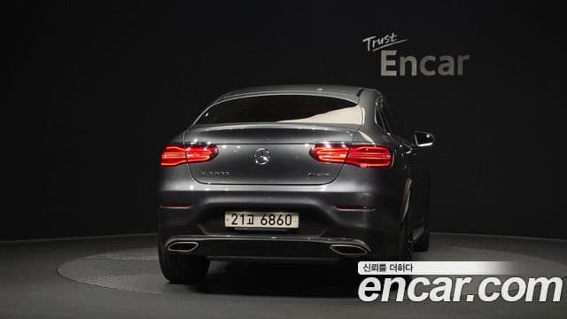 Mercedes-Benz GLC-класс X253 GLC300 4MATIC AMG Line купе, 2019 4