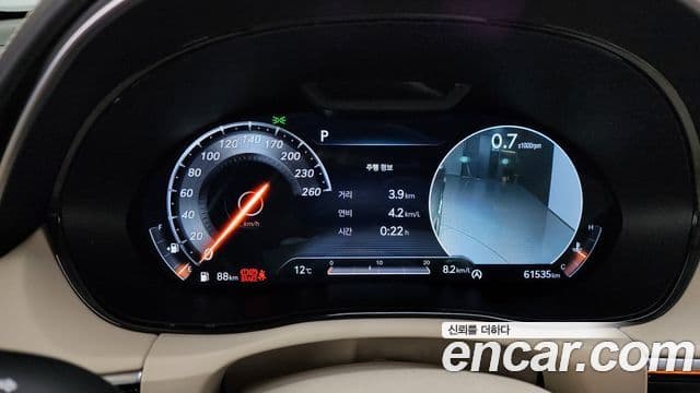 Genesis GV70, 2021 8