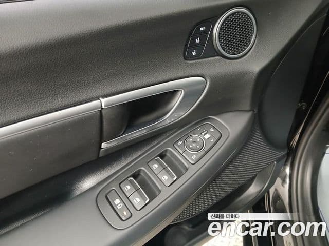 Hyundai Sonata (DN8) Premium Family, 2021 10
