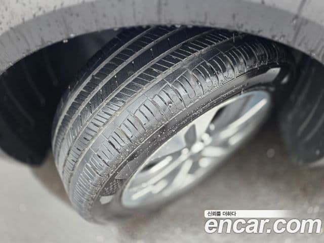 Kia Niro Plus Light (таксомоторный тип), 2023 все фото