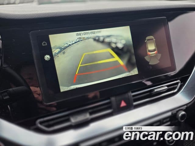 Kia Niro Plus Light (таксомоторный тип), 2023 16