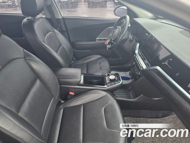 Kia Niro Plus Light (таксомоторный тип), 2023 18