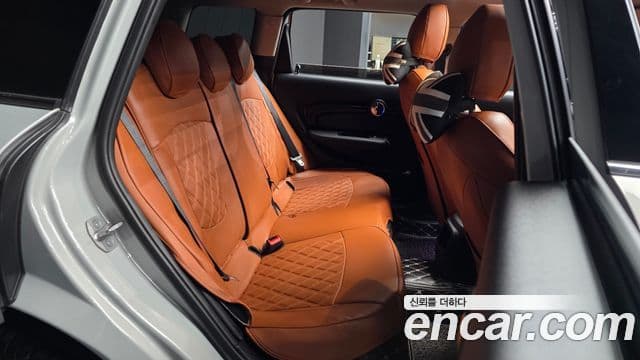 Mini Cooper D 클럽맨 2세대, 2022 12