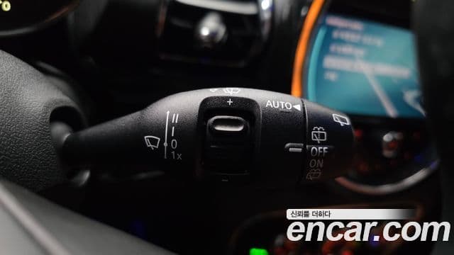 Mini Cooper D 클럽맨 2세대, 2022 19